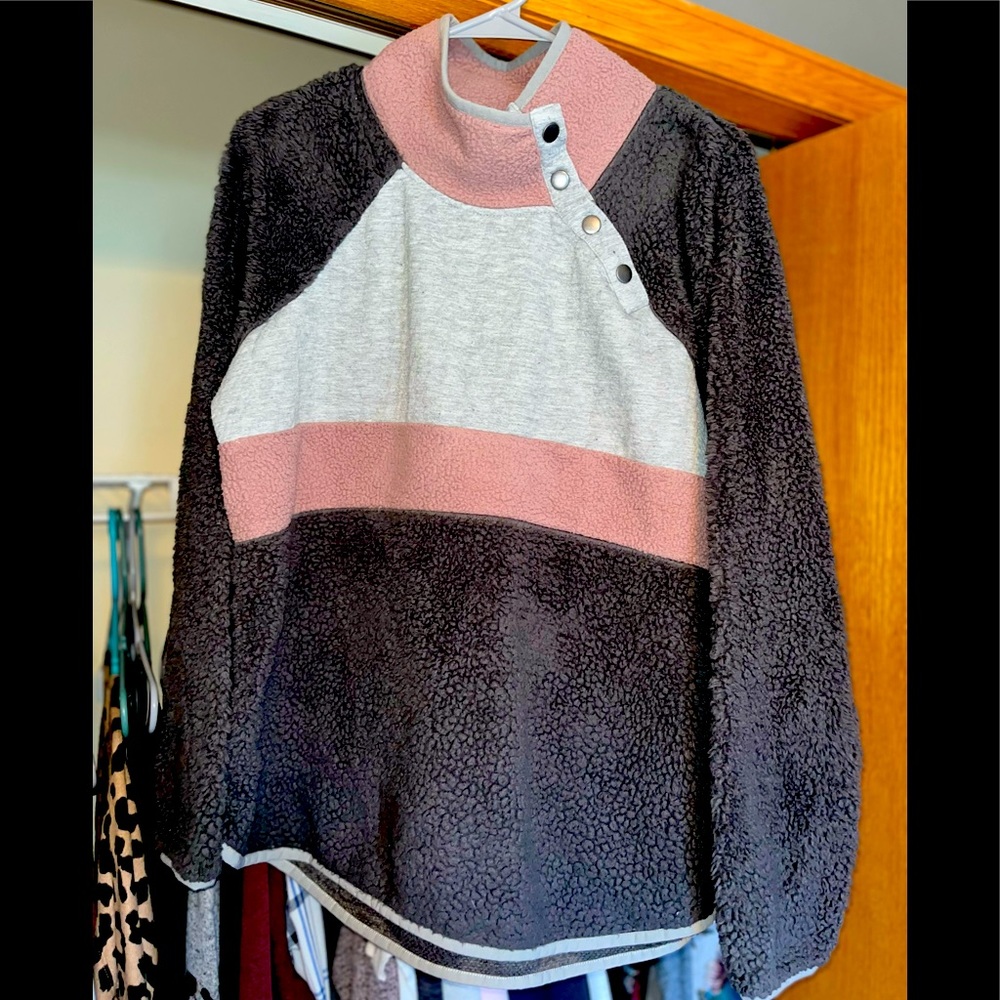 Size XL Maurice’s sweater